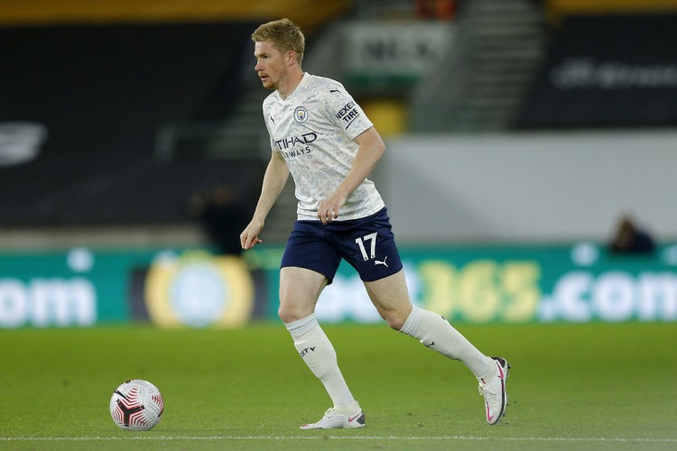 爆冷！东契奇42+7+8，比赛还未结束，老詹走入场内一把抱住德罗赞