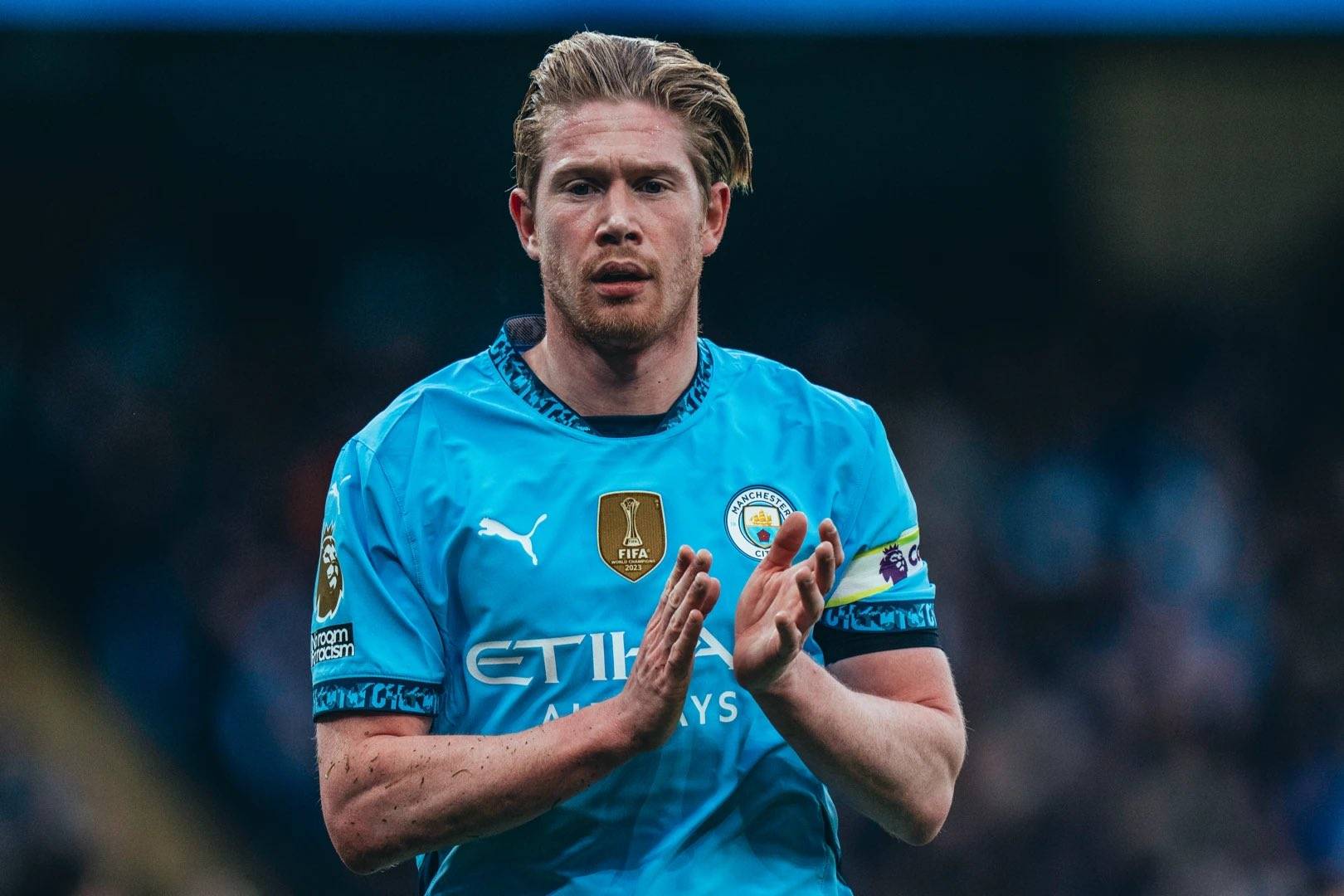 拜仁边锋双雄：奥利塞与迪亚斯的完美结合重塑德甲格局